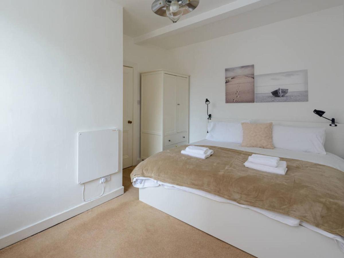 Pebbles Apartment - Heart Of Town North Berwick Exterior photo